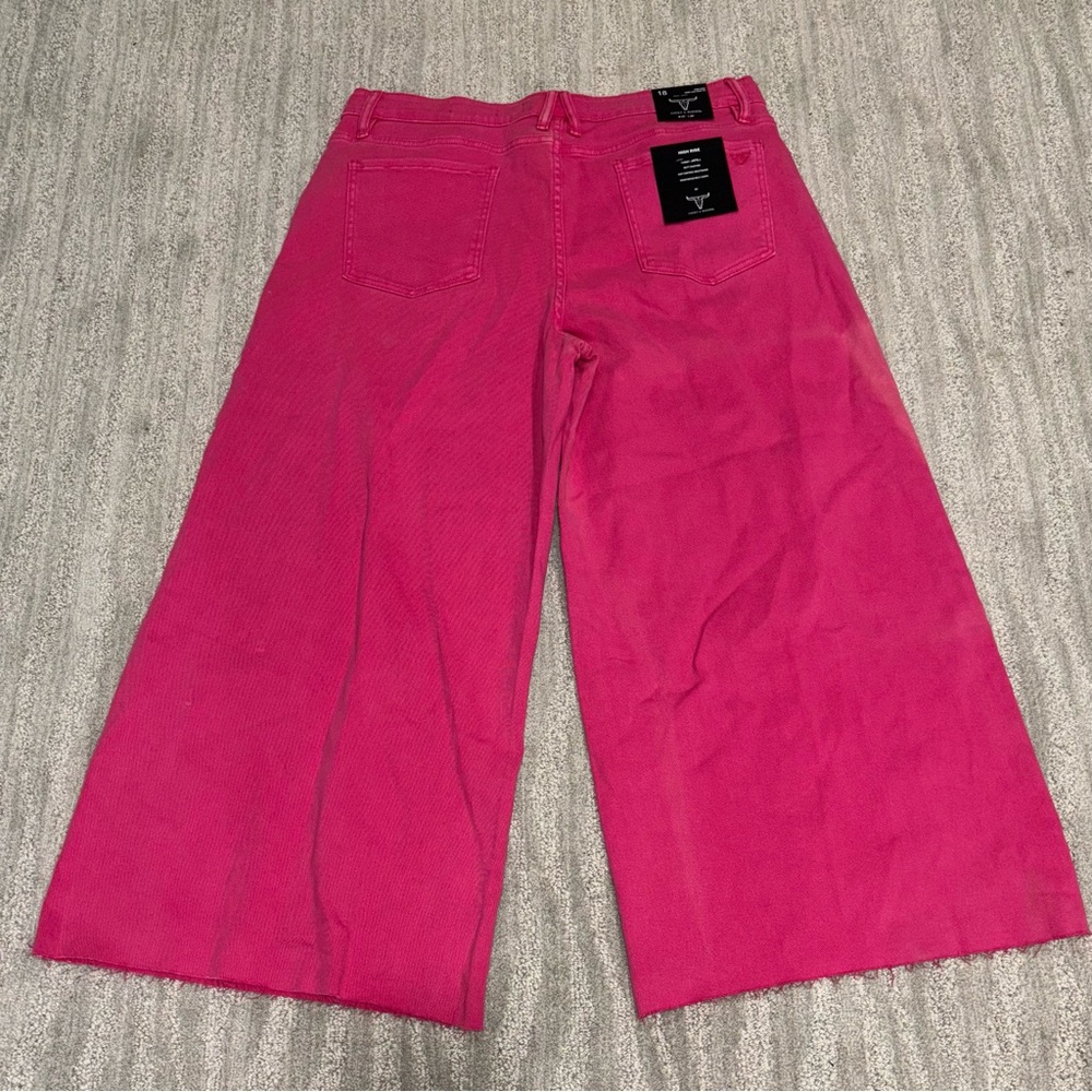 NWT Lucky & Blessed Wide Leg Crop Fit Jeans Pink Rhinestone Boho Women’s Sz 18 - Picture 2 of 7